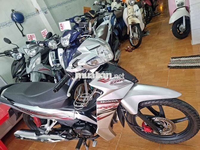 Xe zin.máy zin đúng chủ