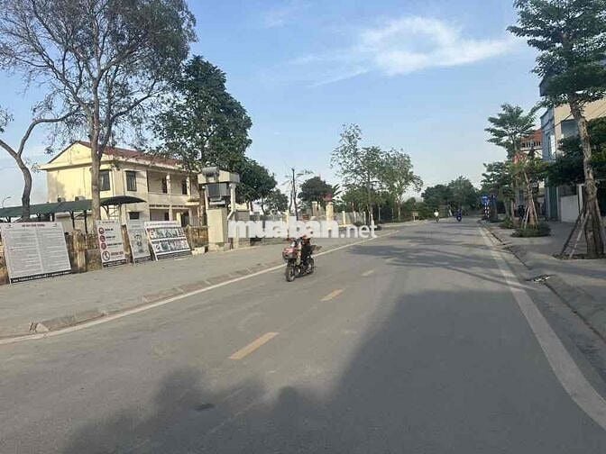 BÁN GẤP ĐẤT ĐÔNG ANH - GIẢM SÂU CHỐT NHANH- Ô TÔ THÔNG THOÁNG