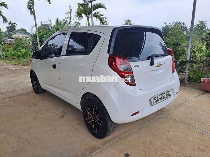 Chevrolet Spark Trắng 19547 km