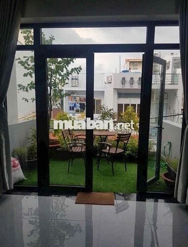TÔI CHỦ NHÀ BÁN GẤP NHÀ 1 TRỆT 2 LẦU 60m², SỔ HỒNG RIÊNG, GIÁ 2,4 TỎI