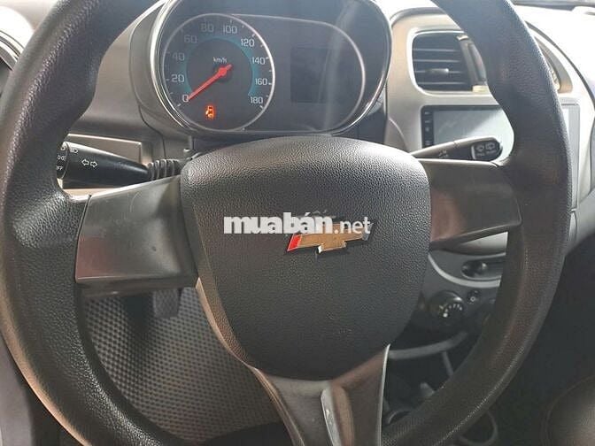 Chevrolet Spark Trắng 19547 km
