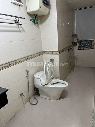 Cho thuê nhà mặt phố 80m2 X 4 tầng đường Vũ Hữu, 28 triệu.