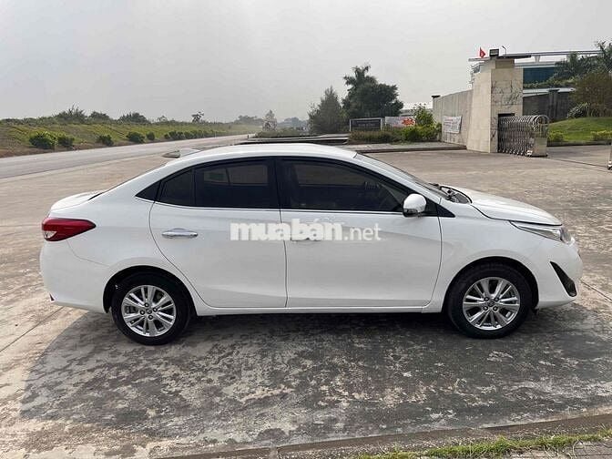 Toyota Vios Trắng Số tự động