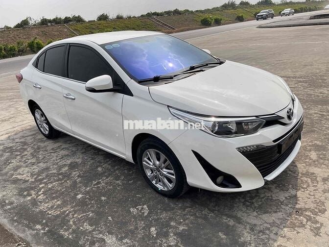 Toyota Vios Trắng Số tự động
