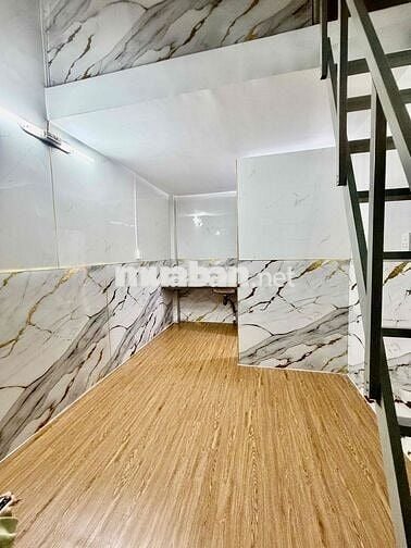 Phòng mới đẹp – có gác – máy lạnh – đối diện Mega Market – Giá tốt