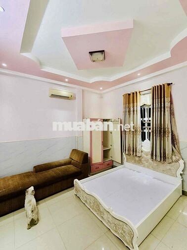 NHÀ CHO THUÊ HẺM 20// MỄ CỐC PHƯỜNG 15 QUẬN 8