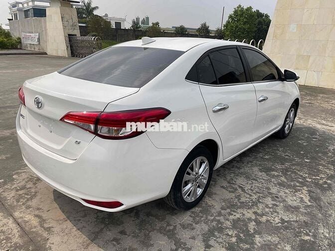 Toyota Vios Trắng Số tự động