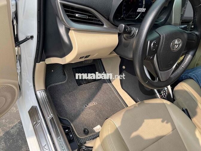 Toyota Vios Trắng Số tự động