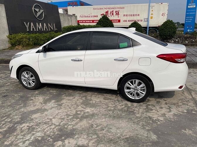 Toyota Vios Trắng Số tự động