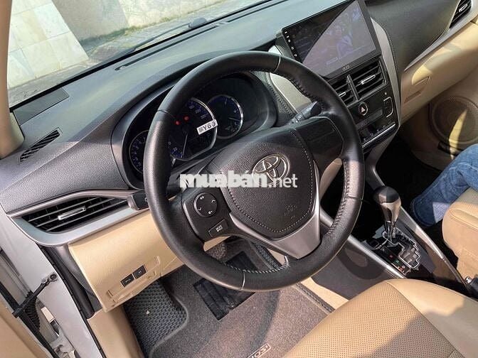 Toyota Vios Trắng Số tự động