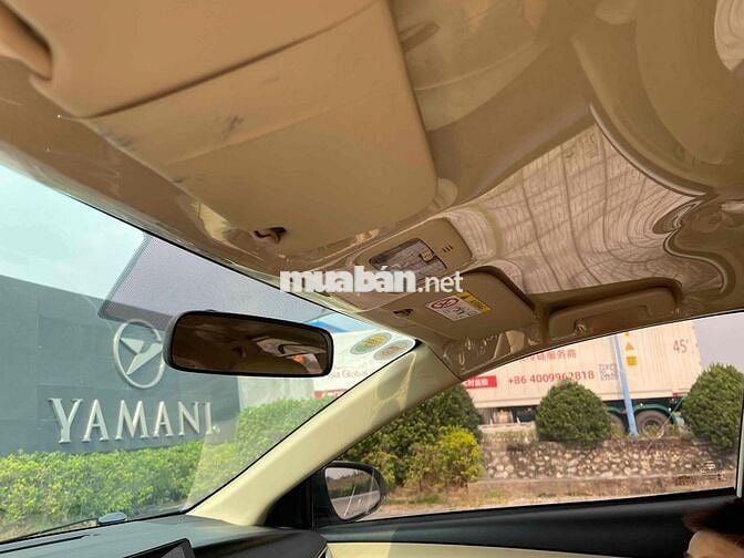 Toyota Vios Trắng Số tự động