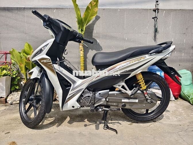 Honda Wave RSX Fi màu Trắng BSTP