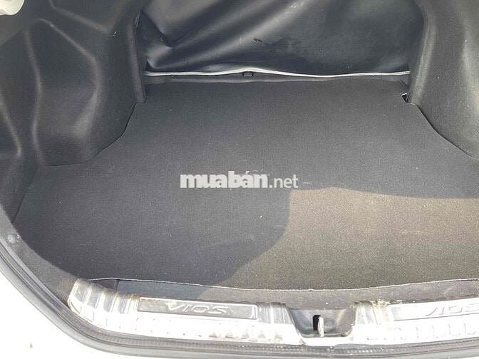 Toyota Vios Trắng Số tự động