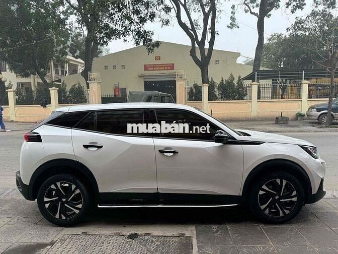 Peugeot 2008 2022 1.2AT Active 70000 km