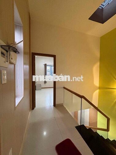 cho thuê nhà 2 tầng 2pn/2wc kiệt tiểu la