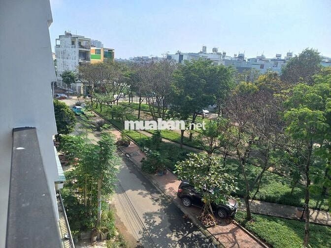 Nhà mặt tiền: 206m2, đường 12m, 3 phòng ngủ, P.  An lạc, TPHCM