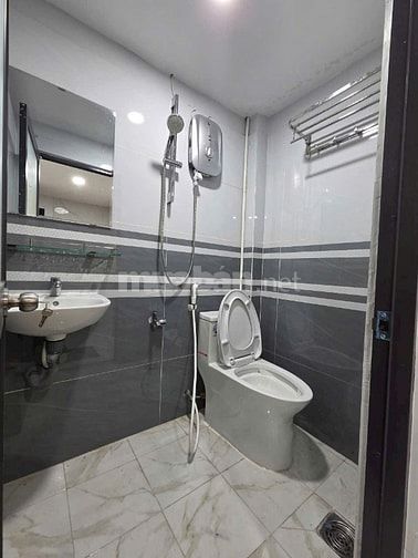 CHÍNH CHỦ CẦN BÁN MẶT TIỀN KD - SHR - 2 TẦNG - ĐƯỜNG LÊ VĂN LƯƠNG 