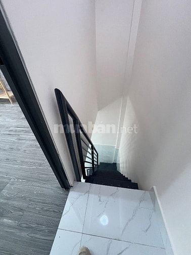 Bán nhà 1 lầu mới đẹp y hình. Giá tốt sổ Hồng riêng ko huy hoạch 