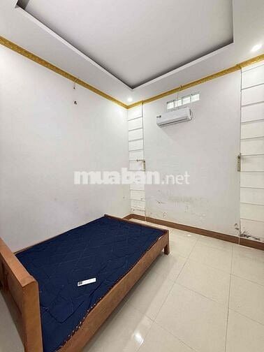 cho thuê nhà sau lưng đai hc fpt