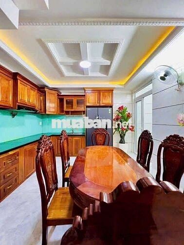 Cho thuê Nhà Phố Tân Cổ Điển, 5pn6wc, có nội thất, Phan Huy Ích p12 GV