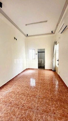 Cho thuê Nhà NC Hẻm xe hơi gồm 4 Tầng, có 3PN và 3WC