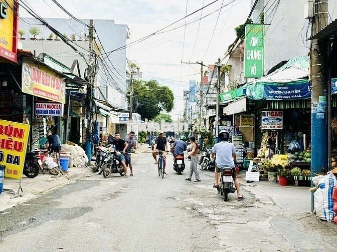 Nhà MT Bình Đường 4 gần chợ Dĩ An 2 giá rẻ kinh doanh 75m2 sổ riêng