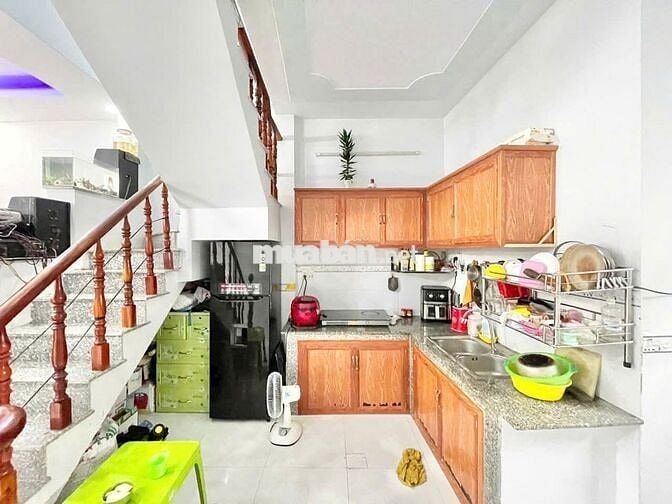 NHÀ ĐẸP SHR GIÁ CHỈ 1 tỷ 120TR/80M2 3P NGỦ 2P VS NGAY CHỢ TÂN