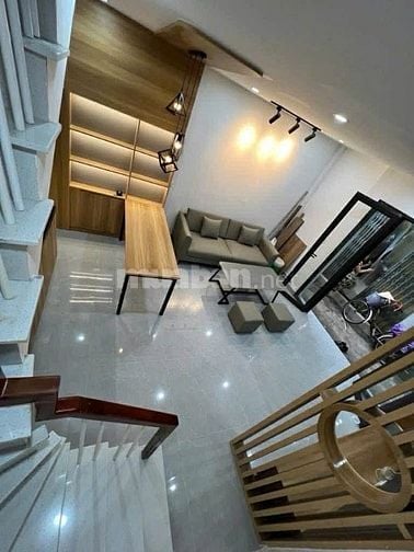 Bán nhà riêng ở ngay phố Bạch Đằng