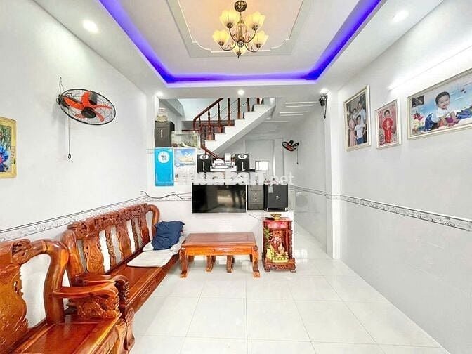 NHÀ ĐẸP SHR GIÁ CHỈ 1 tỷ 120TR/80M2 3P NGỦ 2P VS NGAY CHỢ TÂN