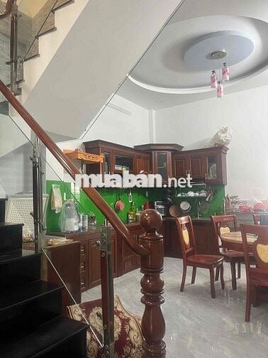 nhà cho thuê full Nội Thất, 3 tầng 4pn 4wc sân thượng, hẻm 7m thông