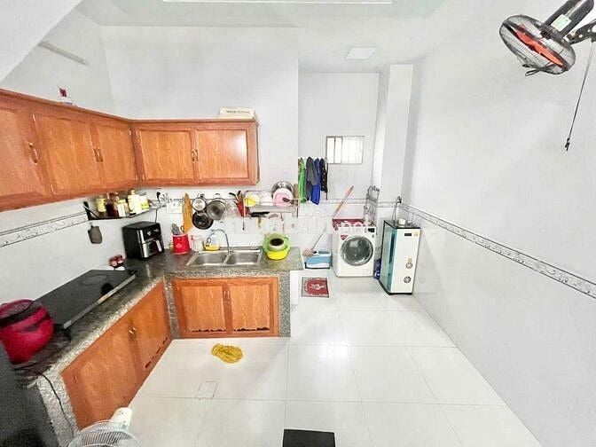 NHÀ ĐẸP SHR GIÁ CHỈ 1 tỷ 120TR/80M2 3P NGỦ 2P VS NGAY CHỢ TÂN