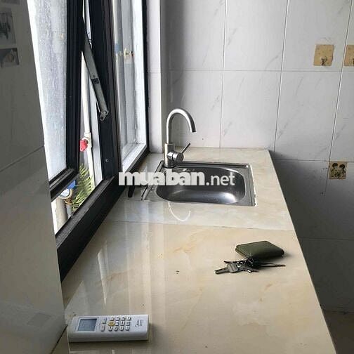 phòng gác thoáng giá rẻ gần KCX, PHM, CRESENTMALL