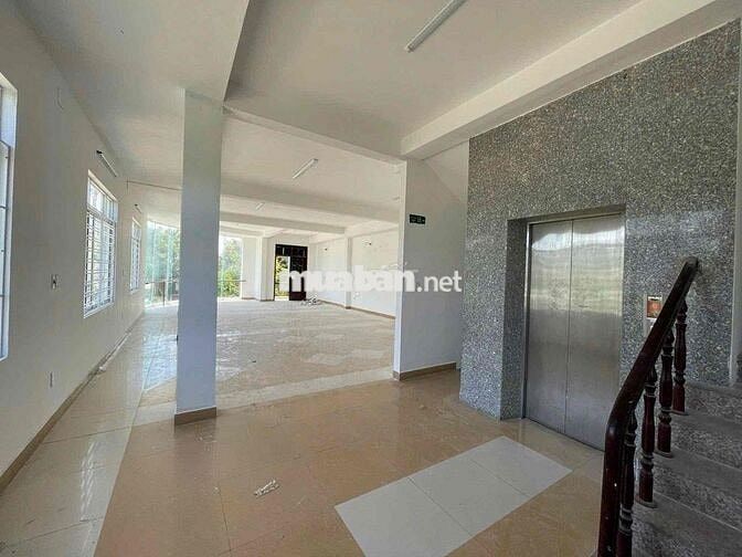 ✅ Cho thuê nhà 2 mặt tiền - 4 tầng - MT Phan Đăng Lưu - 45 Triệu