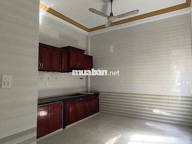 nhà cho thuê Mặt tiền ấp chiến lược 4x12 . 2 tầng .3pn Gia 13tr