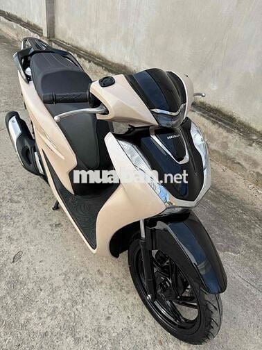 Sh 150 abs 2022 bản độ hãng như mới.