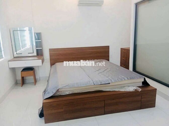 Cho thuê nhà full nội thất 5 x 15 có 3 lầu 4pn 5wc sân thượng