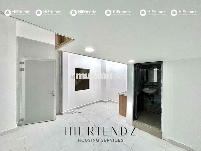 khai Trương căn Hộ gác cửa sổ Mới , thang máy siêu rộng rãi đường 42