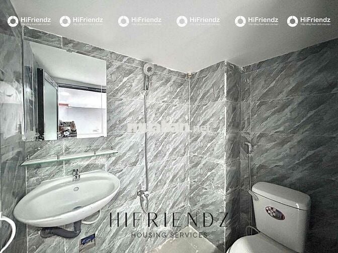 khai Trương căn Hộ gác cửa sổ Mới , thang máy siêu rộng rãi đường 42