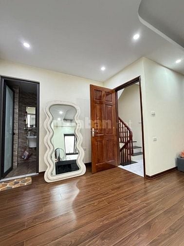 NHÀ DÂN Ở - GIÁ ĐẦU TƯ - PHỐ NGUYỄN VĂN TUYẾT - 6 TẦNG THANG MÁY - ÔTÔ