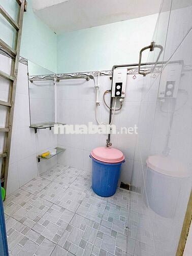 Nhà trệt 90m2 nở hậu, 2 phòng ngủ, 1 phòng khách rộng gần chợ Phú Lâm