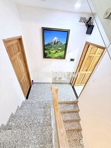 Nhà ngon CMT8 cách 1 căn ra mặt tiền 4 tầng căn góc chỉ hơn 12 tỷ