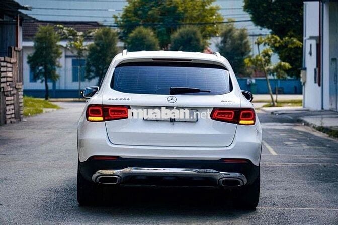 Mercedes Benz GLC 200 4MATIC  2022 - 72 km 1 chủ