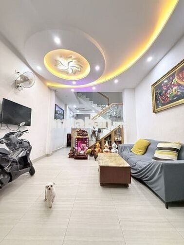 Nhà ngon CMT8 cách 1 căn ra mặt tiền 4 tầng căn góc chỉ hơn 12 tỷ