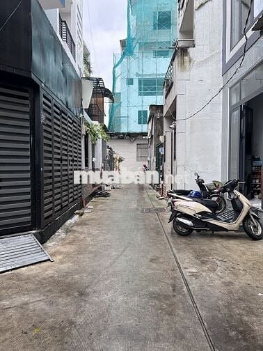 Nhà ngon CMT8 cách 1 căn ra mặt tiền 4 tầng căn góc chỉ hơn 12 tỷ