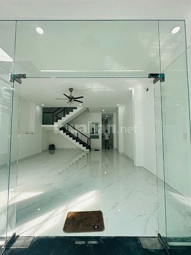 Góc Đầu Tư: Nhà 144m2 Q12, 3 Tấm, 5PN, Thích Hợp CHDV, Nhỉnh 10 Tỷ