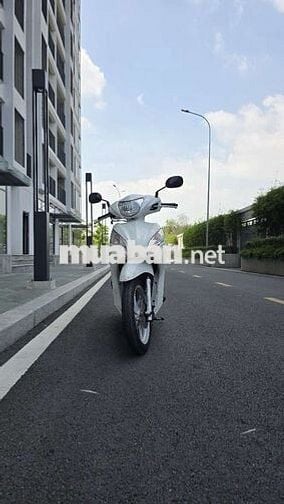 BÁN GẤP: Honda Vision 2013 -

ODO CHỈ 21.000 KM!