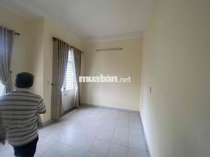 CẦN CHO THUÊ NHÀ 2 TẦNG KHU PHỐ HÀN