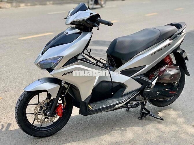 Air Blade 125 kiểng nhẹ máy zin xe đẹp chính chủ