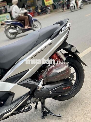 Air Blade 125 kiểng nhẹ máy zin xe đẹp chính chủ
