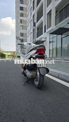 BÁN GẤP: Honda Vision 2013 -

ODO CHỈ 21.000 KM!